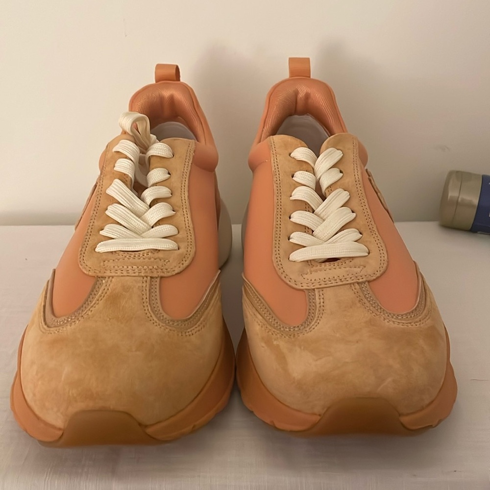 Sneakers size 11 never worn